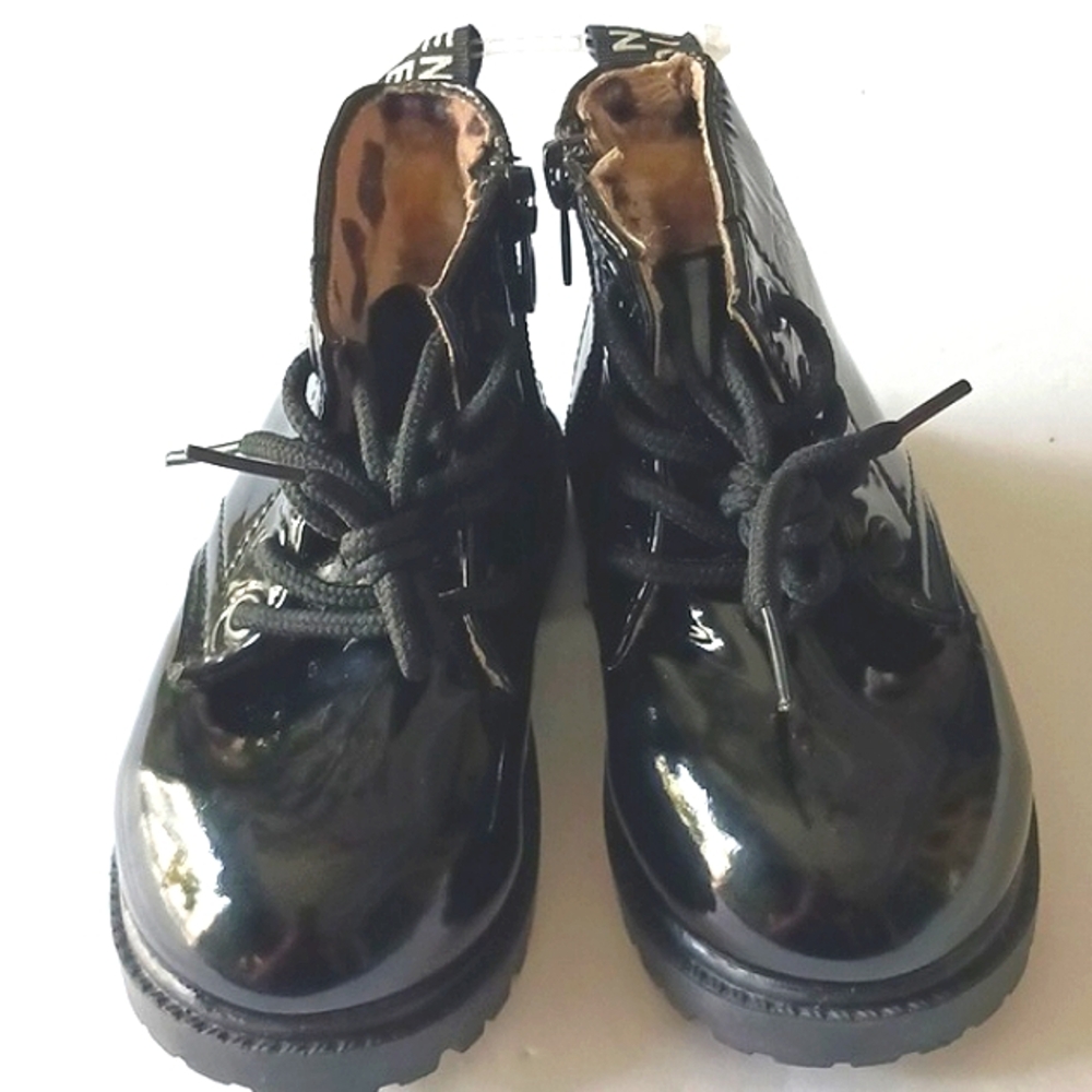 NWOT Dinimigi Patent Leather Black Combat Boots Size 23